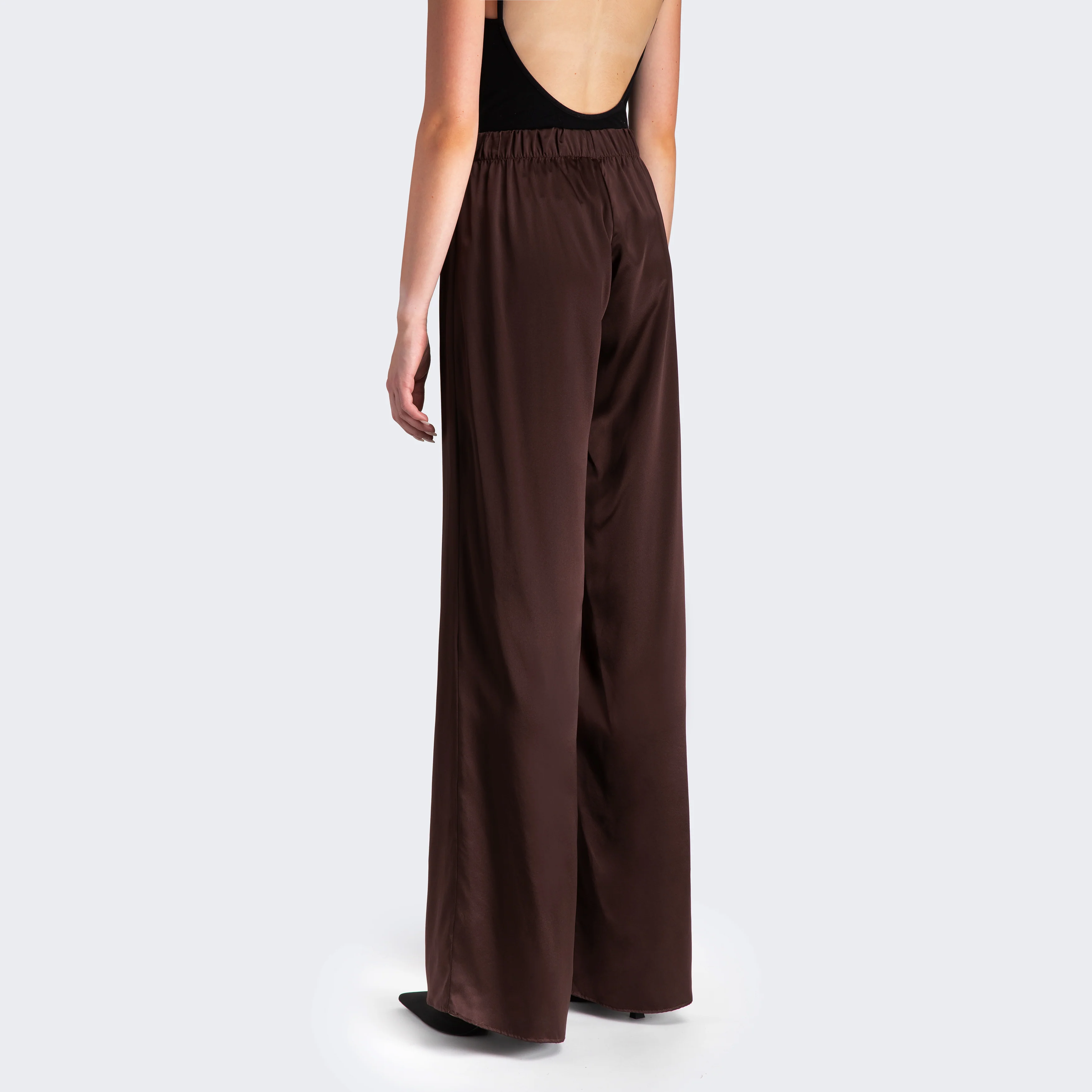 Studio Essential - Lounge Pant - Chocolate - Image 2