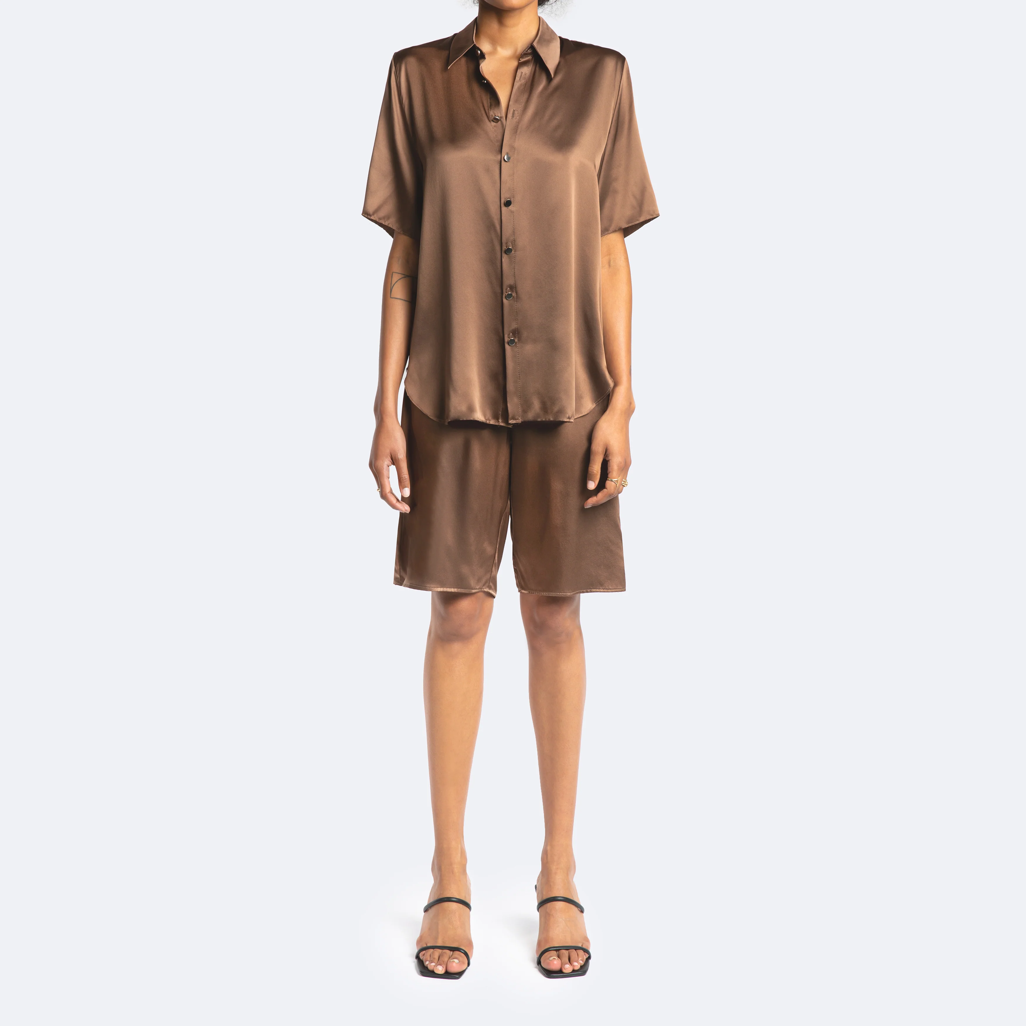 Studio Essential - Short 01. - Mocha - Image 3