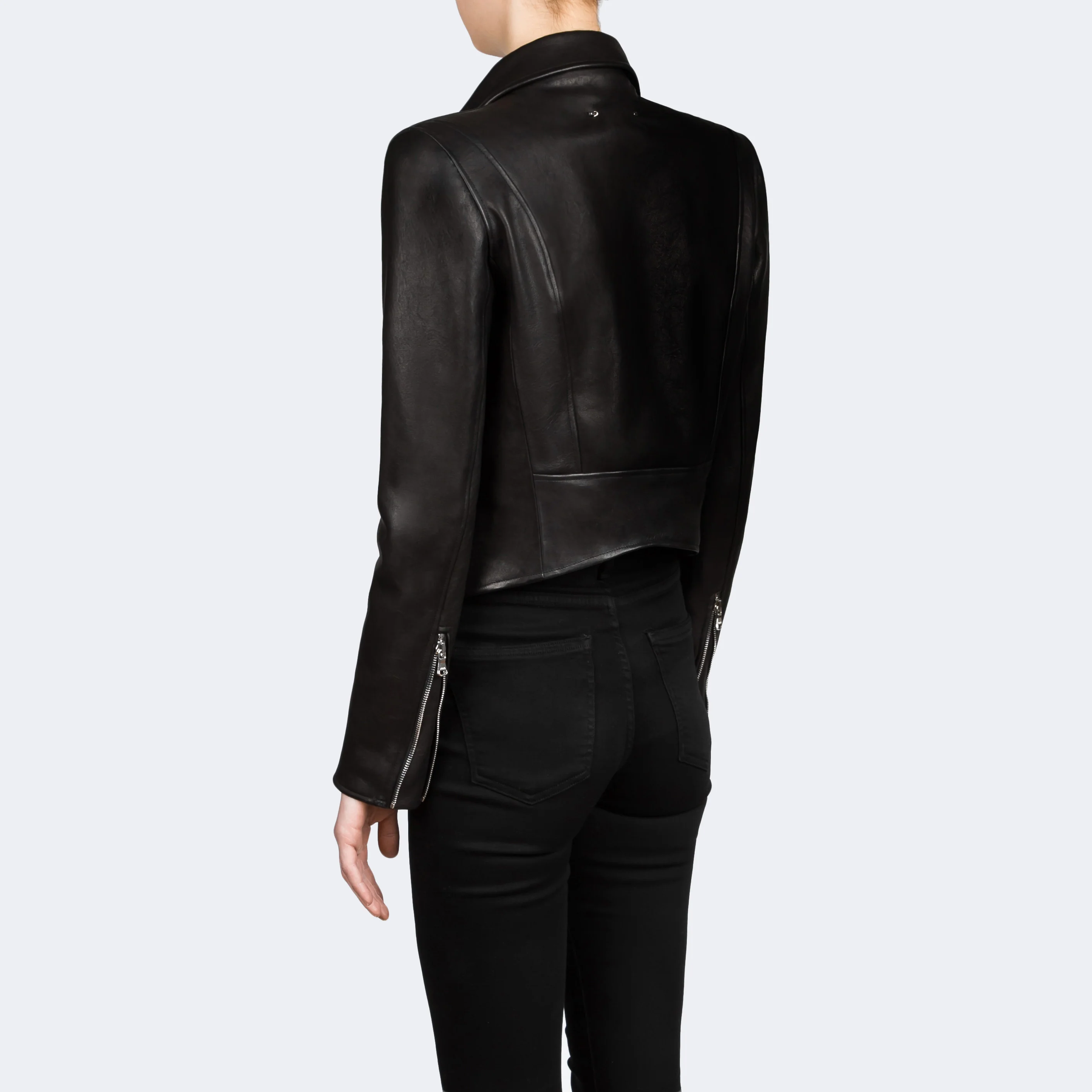 THE GRACE 02 - Image 4